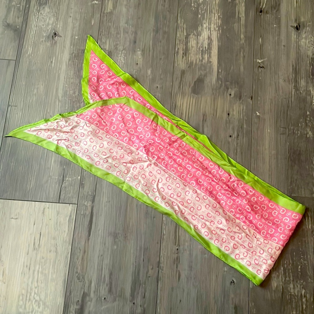 Guess silk scarf 🌸